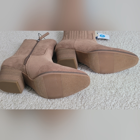 🔥NWT🔥SZ 7.5 Solita Western Boots - Universal Thread - Picture 5 of 12